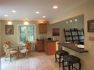 1200 Island Cottage Rd Rochester Ny 14612 Zillow
