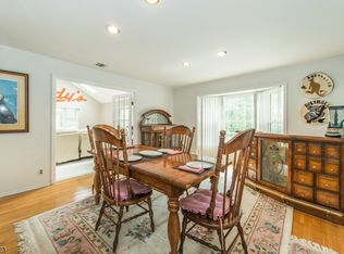 86 S Powder Mill Rd Morris Plains Nj 07950 Zillow
