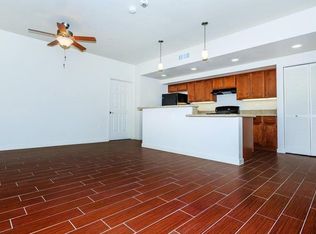 Iron Bird Lofts Apartments In Fresno Ca Zillow 2255 S Plumas St Fresno Ca