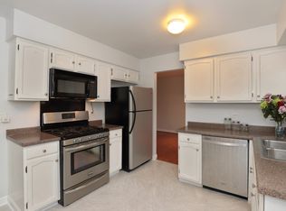 3 Saint Ives Ln Vernon Hills Il 60061 Zillow