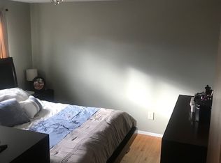 27595 Concord Ave Warren Mi 48093 Zillow 1 Of 8