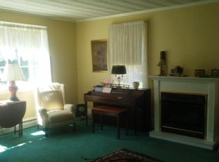 216 Penn Ave Hawley Pa 18428 Zillow