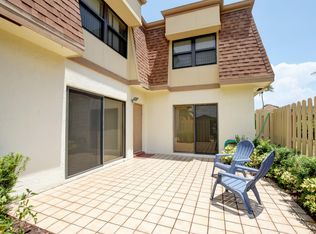 945 NW 29th Ave APT A