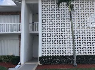 South Palm Beach Villas Condominiums