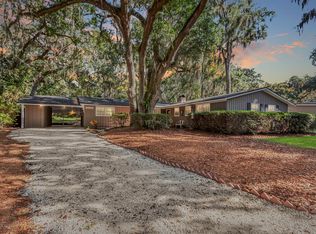 2701 Holly Point Rd W