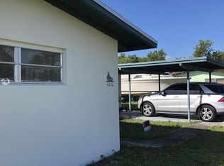 1212 SW 29th Ter