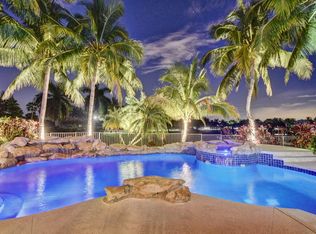 11392 Paradise Cove Ln