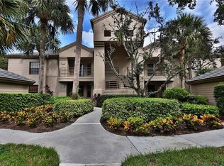 27175 Oakwood Lake Dr