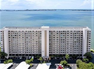 6060 Shore Blvd S APT 607