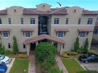 112 Club House Dr UNIT 304