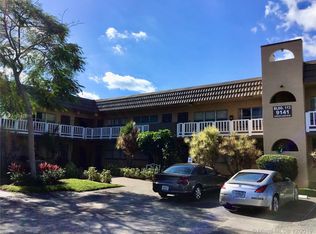 Sunrise Lakes Condominiums