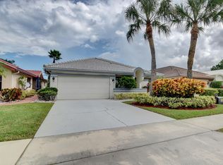 21382 Green Hill Ln