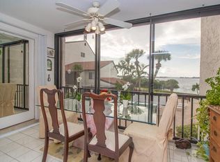1602 Stickney Point Rd APT 207