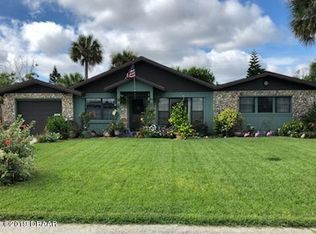 46 Ocean Crest Dr