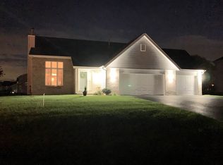 504 Angelica Ln Roscoe Il 61073 Zillow
