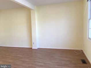 11423 Long Feather Ct Beltsville Md 20705 Zillow