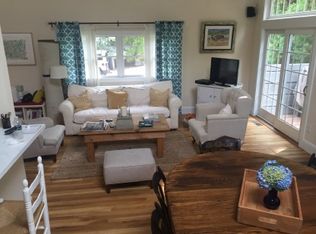 44 Manor Ln S East Hampton Ny 11937 Zillow 44 Manor Ln S East Hampton Ny 11937