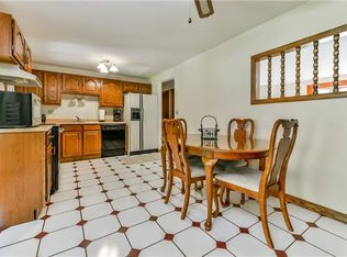 727 Pine Valley Dr, Pittsburgh, PA 15239 | Zillow