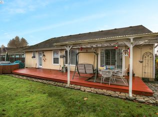 1640 Daugherty Ave Cottage Grove Or 97424 Zillow