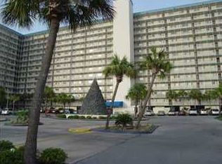 R0gency Towers Condominiums