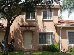 9839 Kamena Cir