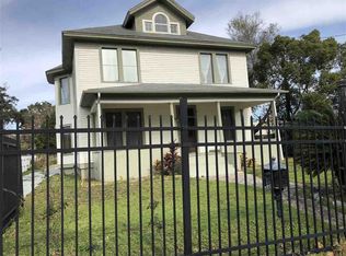 112 W Gregory St
