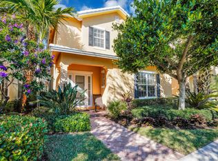 172 W Bay Cedar Cir
