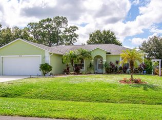 858 SE Carnival Ave