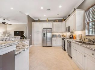 9041 Cherry Oaks Trl APT 201