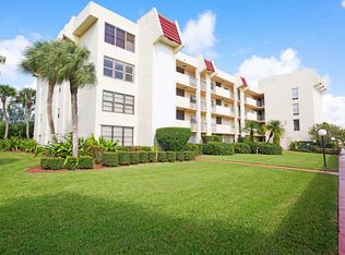 Barwood Condominiums
