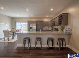 7044 Kentwell Ln, Lincoln, NE 68516 | Zillow