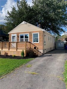 133 Ridgewood Cir Lackawanna Ny 14218 Zillow