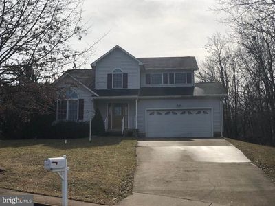 1067 Stuart Dr Front Royal Va 22630 Zillow