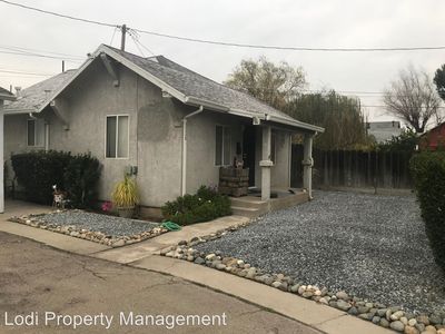 1111 S Central Ave Apt C Lodi Ca 95240 Zillow