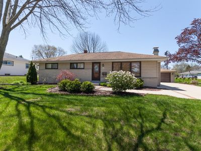 N84W15139 Menomonee Ave, Menomonee Falls, WI 53051 | Zillow