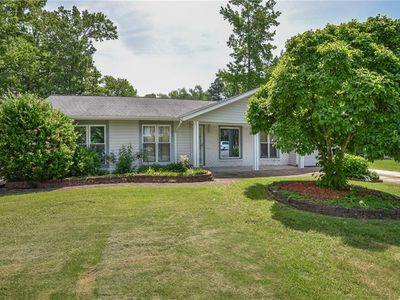 1013 Levy Loop Virginia Beach Va 23454 Zillow