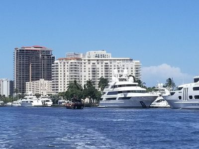 Leisure Beach Condominiums - Fort Lauderdale, FL