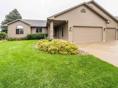 5019 S Lewis Ave, Sioux Falls, SD 57108 | Zillow