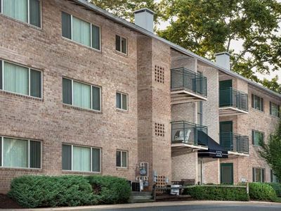 5931 Quantrell Ave Alexandria, VA, 22312 - Apartments for Rent | Zillow