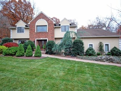 35 Manger Rd, Cedar Knolls, NJ 07927