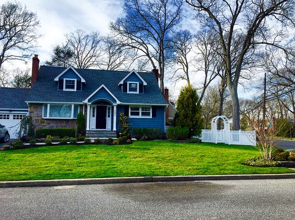 135 Margaret Blvd, Merrick, NY 11566 | Zillow