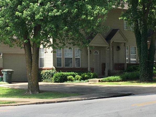 356 S University Ave Fayetteville Ar 72701 Zillow Townhouse For