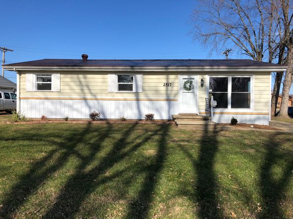 Large Garage Springfield Real Estate 91 Homes For Sale Zillow