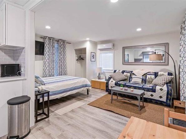 Petoskey MI Rental Buildings | Zillow