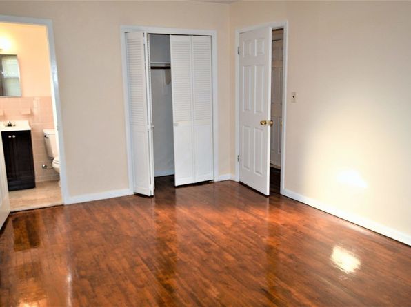 Woodside Apartments, Lorton VA Walk Score