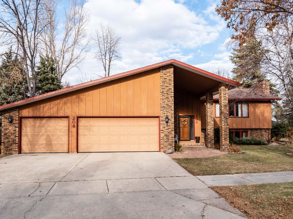 3 Stall Garage Grand Forks Real Estate 44 Homes For Sale Zillow