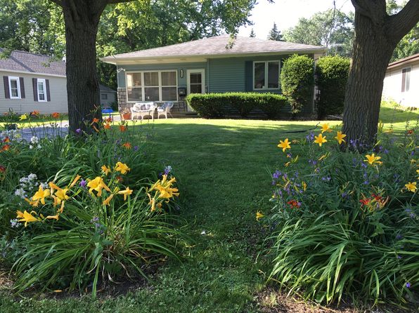 Large Garage Oshkosh Real Estate Oshkosh Wi Homes For Sale