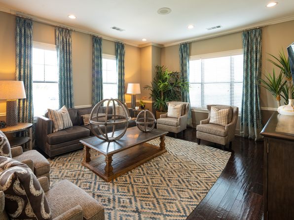 Lullwater At Riverwood Construction House Styles Luxury Apartments Mansions
