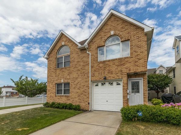 310 Roosevelt Blvd Long Beach Ny 11561 Zillow