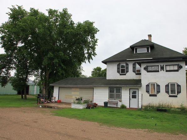 homes for sale near perham mn